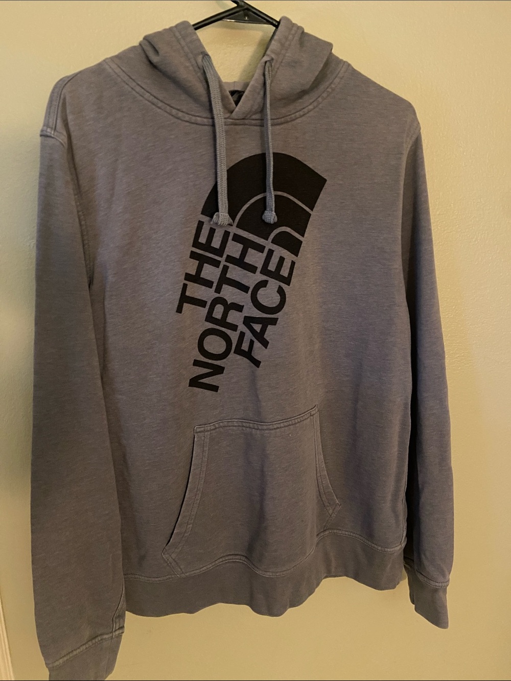 The North Face Men's Slate Gray Pullover Hoodie with Black Logo